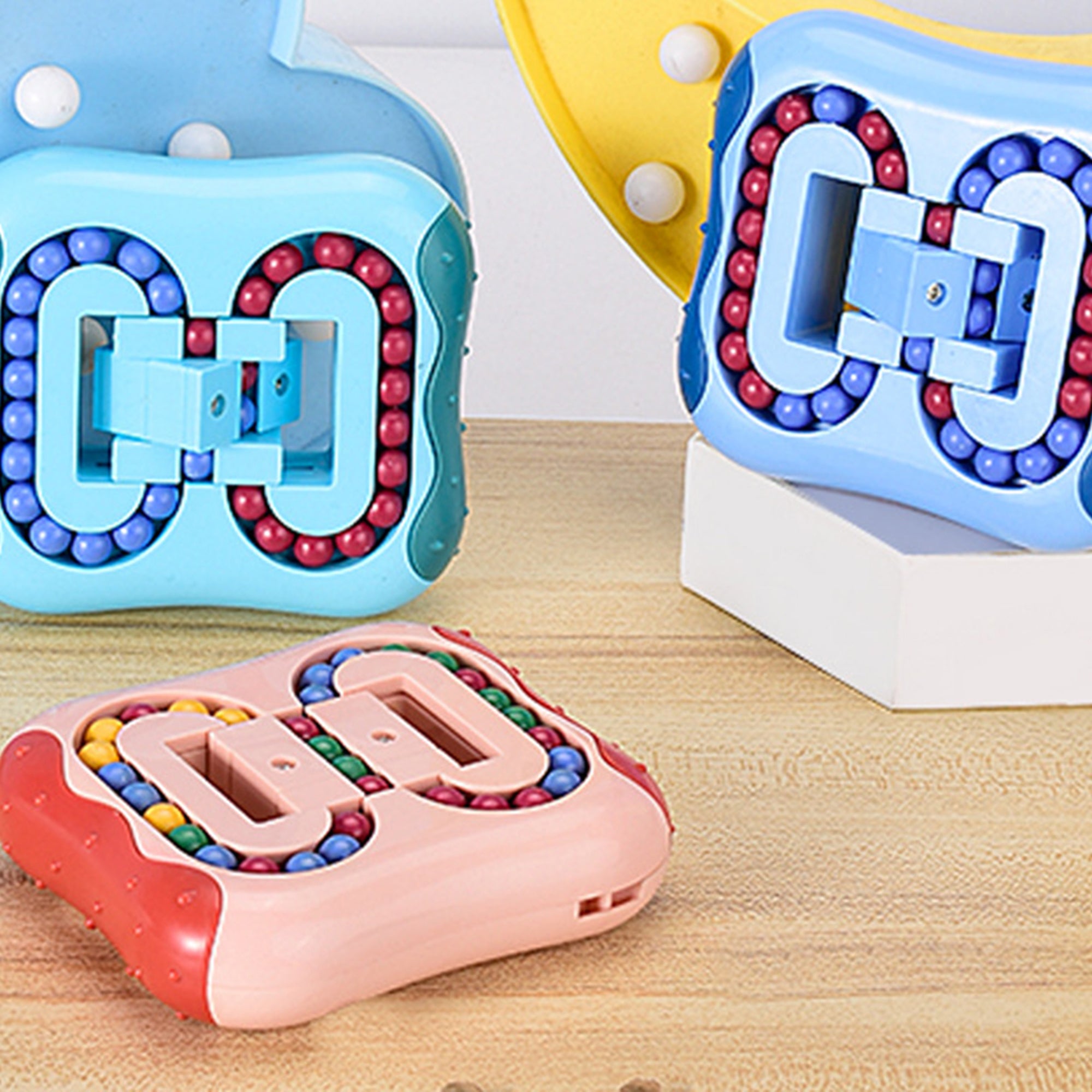 Rotating Magic Bean Intelligence Fingertip Cube